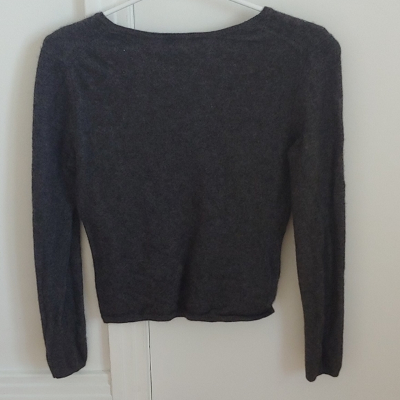Grey Cashemire Sweater - Picture 2 of 3